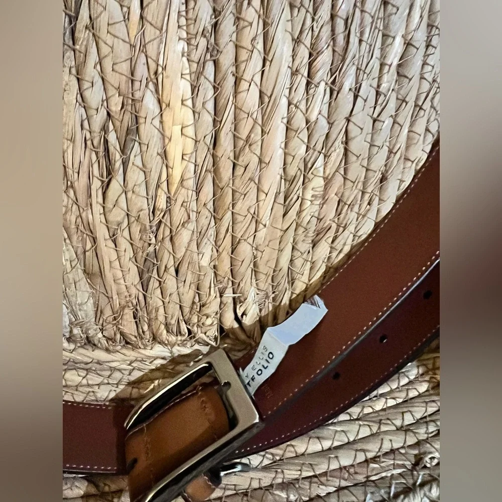 Perry Ellis Portfolio Amigo Men's Dress Belt, Leather, Metallic Buckle